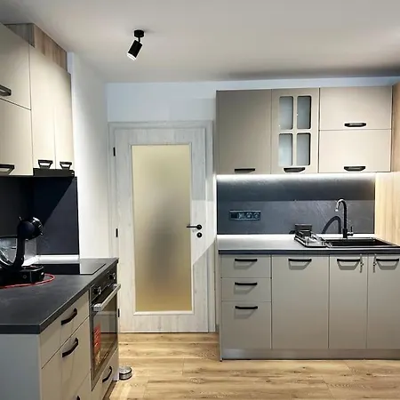 Apartment Spacious 3 Bedroom Step To Sea Garden And *